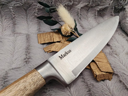 Massives Kochmesser mit Holzgriff & Gravur | Personalisiertes Chefmesser Edelstahl 20 cm | Geschenk für Grillmeister, Köche