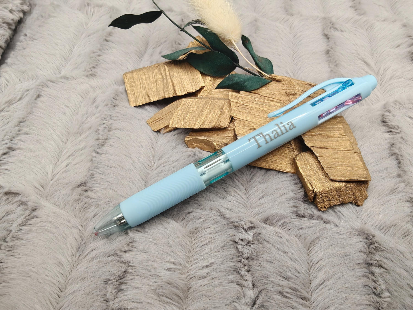 Personalisierter Kugelschreiber 4 Farben mit Name Gravur  4-in-1 Stift mit Wunschtext  Geschenkidee Büro & Lehrer  Farbstift Gelstift
