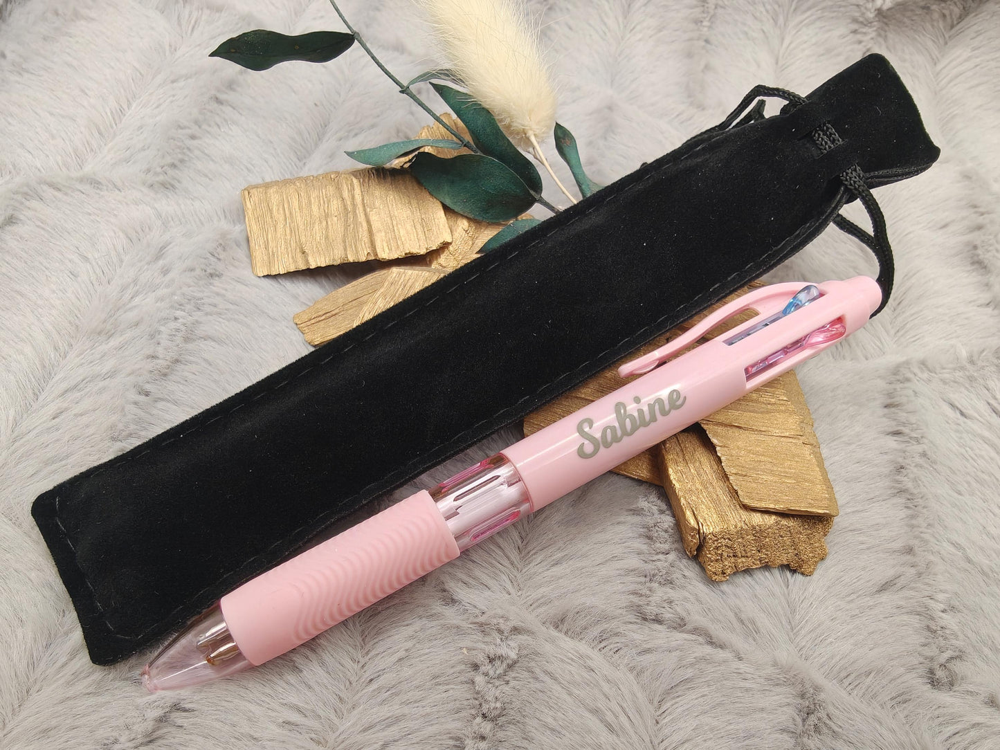 Personalisierter Kugelschreiber 4 Farben mit Name Gravur  4-in-1 Stift mit Wunschtext  Geschenkidee Büro & Lehrer  Farbstift Gelstift