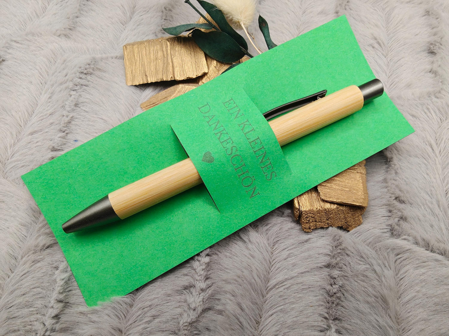Kugelschreiber Bambus personalisiert in Papphülle mit "Ein Kleines Dankeschön" 10 Schöne Farben Geschenk Bambus individueller Gravur
