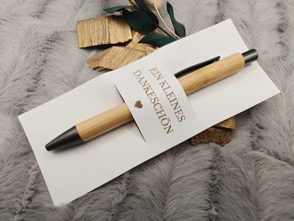 Kugelschreiber Bambus personalisiert in Papphülle mit "Ein Kleines Dankeschön" 10 Schöne Farben Geschenk Bambus individueller Gravur