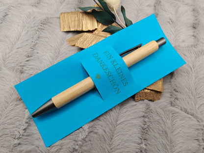 Kugelschreiber Bambus personalisiert in Papphülle mit "Ein Kleines Dankeschön" 10 Schöne Farben Geschenk Bambus individueller Gravur