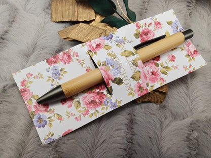 Kugelschreiber Bambus personalisiert in Papphülle mit "Ein Kleines Dankeschön" 5 florare Muster Geschenk individueller Gravur