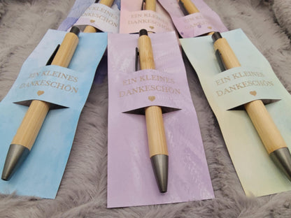 Kugelschreiber Bambus personalisiert in Papphülle mit "Ein Kleines Dankeschön" 6 Schöne Farbmuster Geschenk individueller Gravur