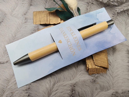 Kugelschreiber Bambus personalisiert in Papphülle mit "Ein Kleines Dankeschön" 6 schönen Mustern Geschenk individueller Gravur