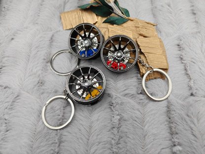 Personalisierter Felgen Schlüsselanhänger mit Gravur | Auto Felge | Aluminium Anhänger | Tuning Geschenk | Bremssattel rot blau gelb