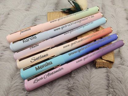 Personalisierter Gelschreiber mit Farbverlauf | Soft-Touch Stift mit Gravur | Name auf Kappe oder Griff | Bunte Tinte | Geschenk