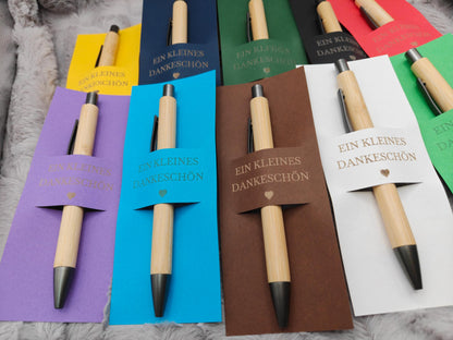 Kugelschreiber Bambus personalisiert in Papphülle mit "Ein Kleines Dankeschön" 10 Schöne Farben Geschenk Bambus individueller Gravur