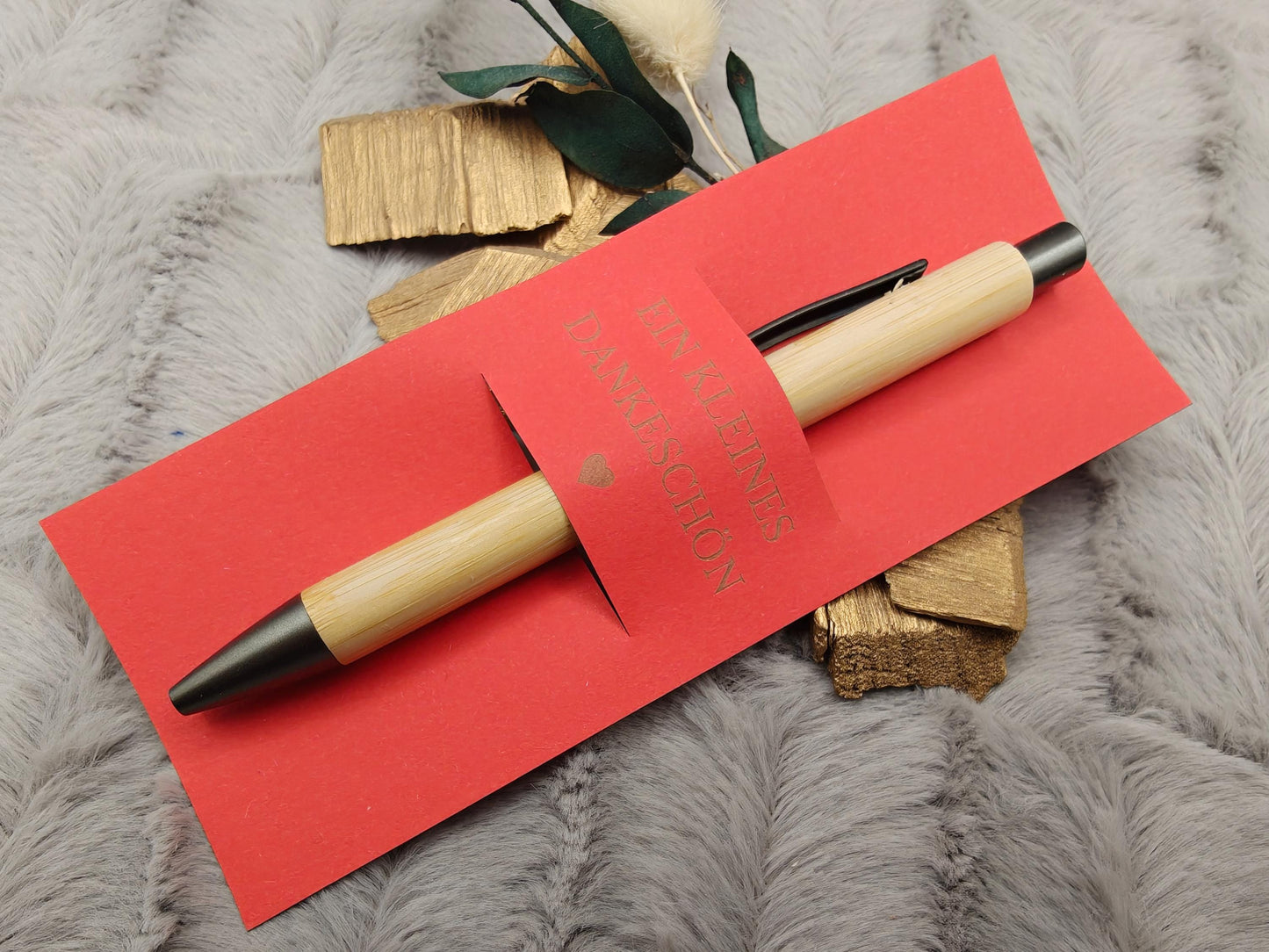 Kugelschreiber Bambus personalisiert in Papphülle mit "Ein Kleines Dankeschön" 10 Schöne Farben Geschenk Bambus individueller Gravur