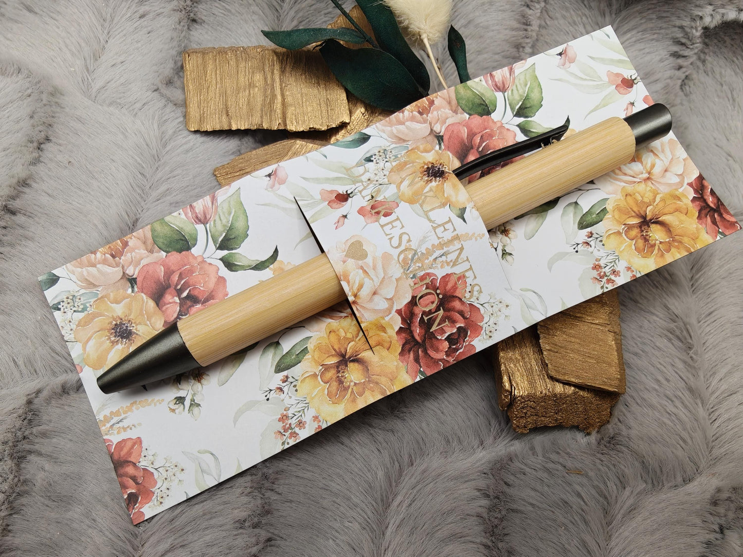 Kugelschreiber Bambus personalisiert in Papphülle mit "Ein Kleines Dankeschön" 6 florare Muster Geschenk individueller Gravur